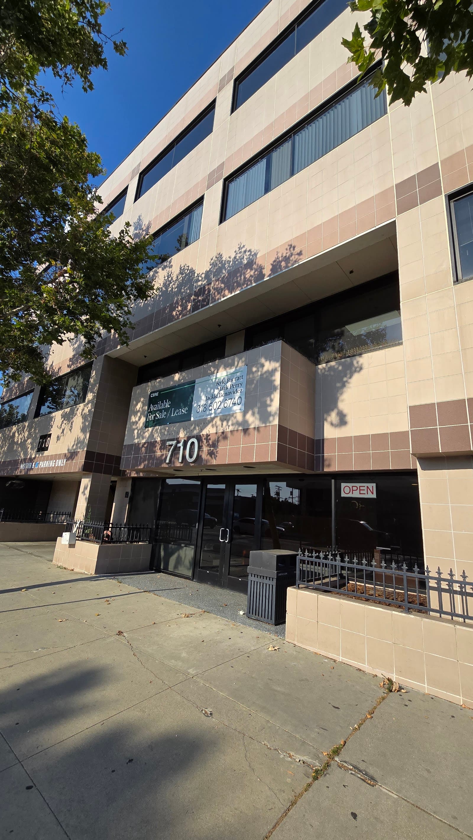 Dr. Kwang Lee Wellness Center in Glendale, CA Dr. Kwang Lee Wellness Center