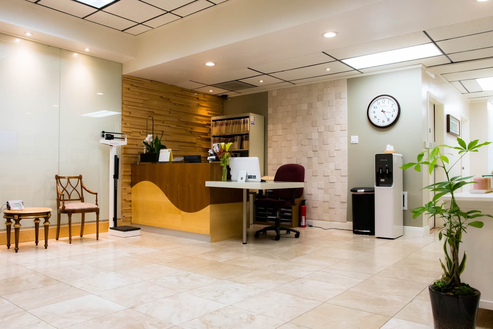 Healing Chiropractic Clinic in Los Angeles, CA Healing Chiropractic Clinic