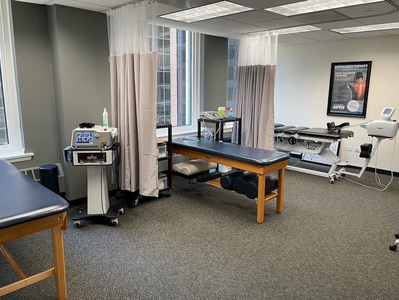 Loop Chiropractic & Sports Injury Center, Ltd. photo