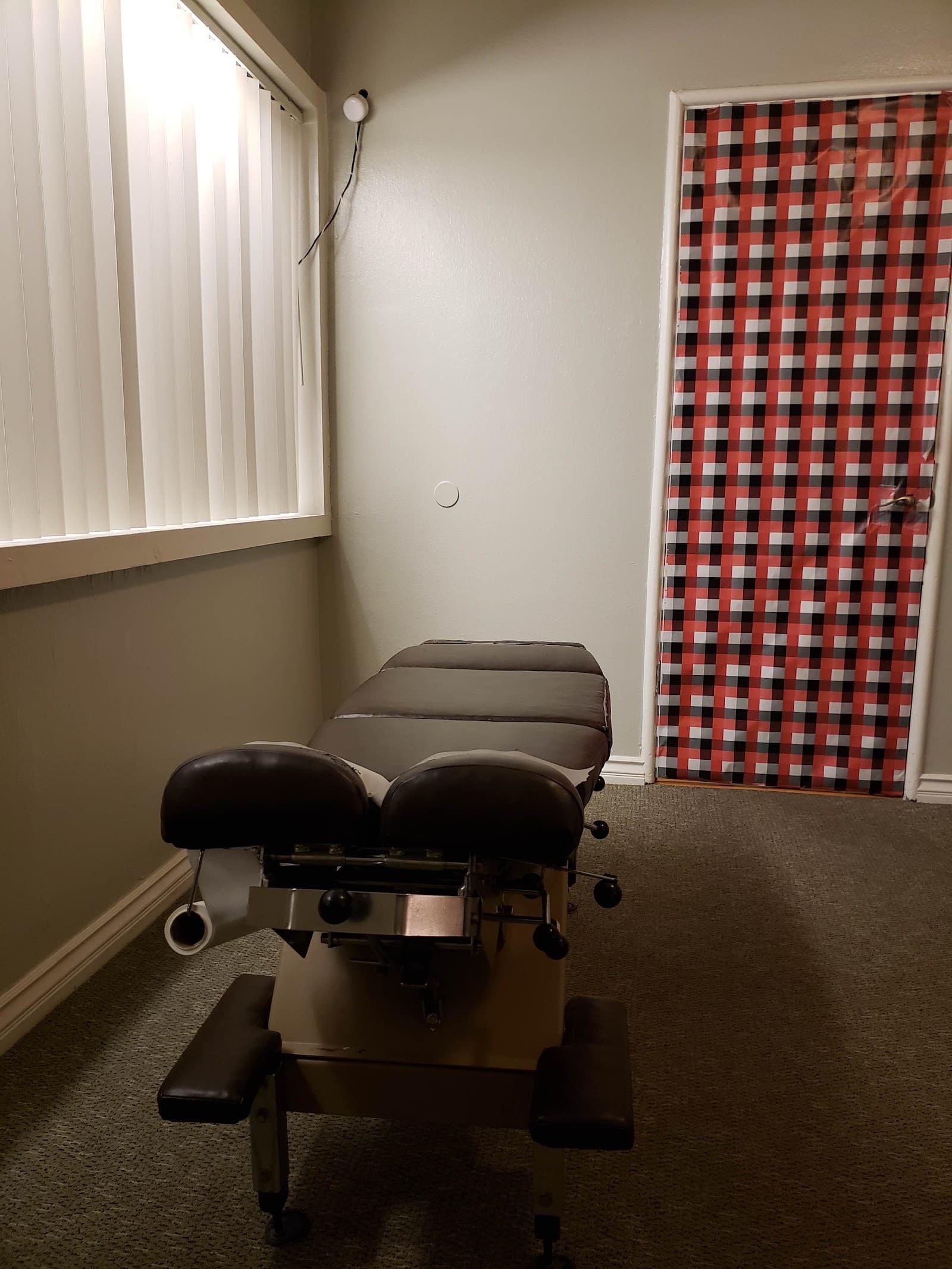 Costa Vista Chiropractic Barnette Corporation in Santa Ana, CA Costa Vista Chiropractic Barnette Corporation