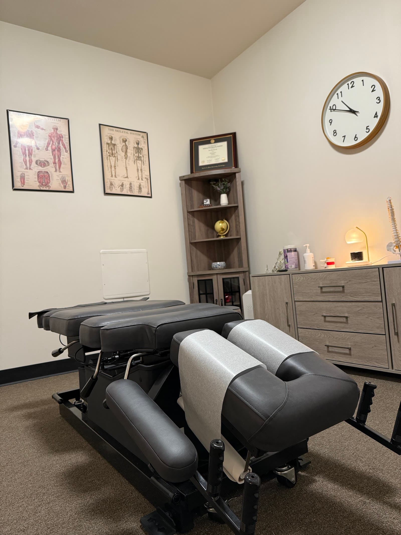 Dr Kwun Man Simon Yu Chiropractic in West Covina, CA Dr Kwun Man Simon Yu Chiropractic
